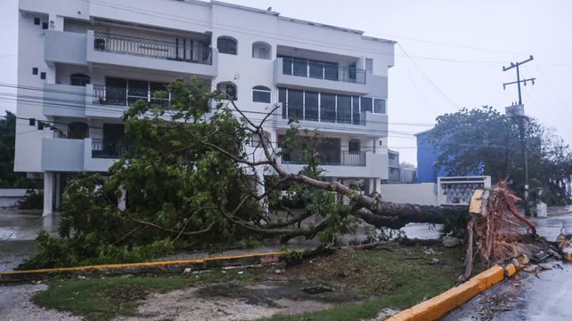 Impactantes imágenes del paso del huracán Delta por Cancún y Playa del Cármen