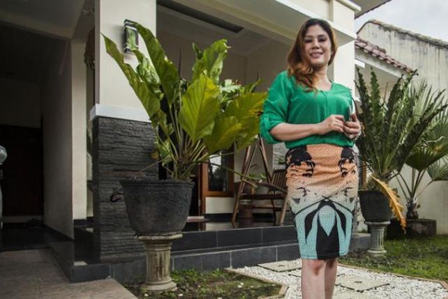 Una casa se ofrece a la venta con esposa incluida