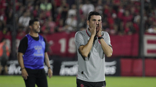 El entrenador uruguayo habló de la confección del plantel y la ausencia de Banega.