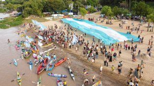 La travesía Salvemos el Paraná y sus humedales pasó por la capital entrerriana