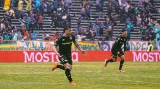 Aldosivi ganó y mantiene viva la ilusión de quedarse en Primera