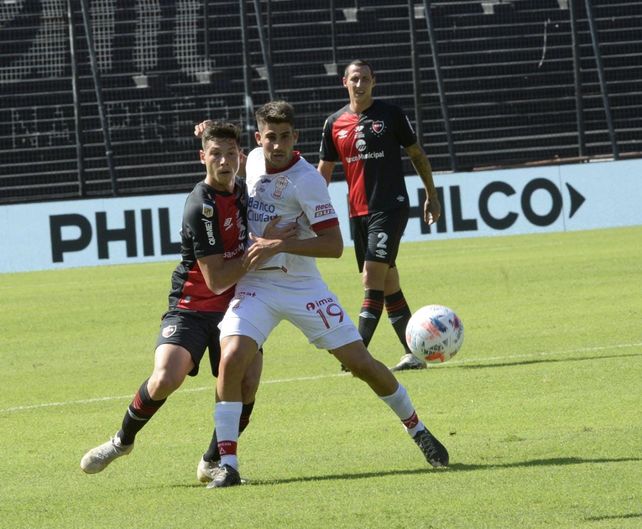 Newells no supo conservar la ventaja y sigue sin poder ganar en el año 2021