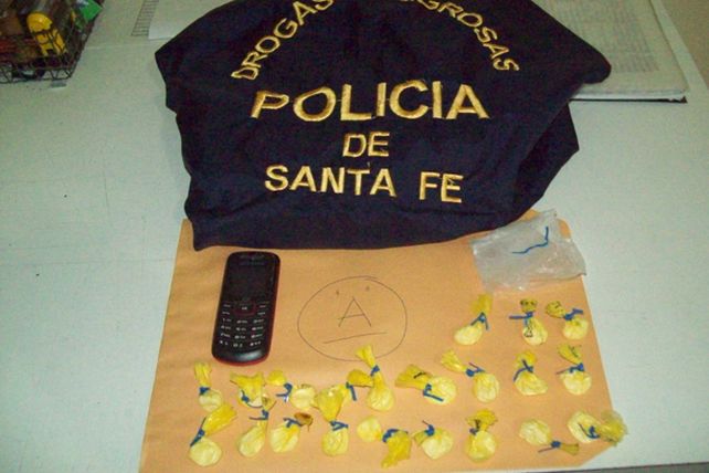 Detienen a un árbitro de fútbol vendiendo drogas en San Jorge