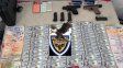 Aprehendieron a dos jóvenes de 21 años con dos armas de guerra y 6.000 dólares durante un control en el macrocentro de Santa Fe