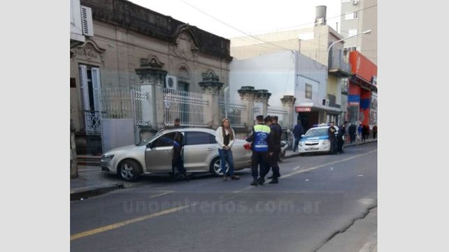 Motociclista lesionado en una colisión ocurrida en una arteria céntrica