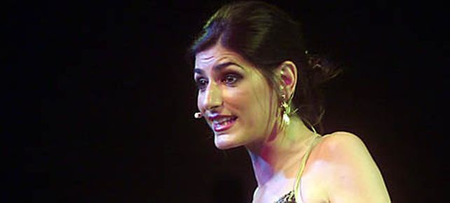 En violento asalto le robaron 30 mil d&oacute;lares a la cantante Cecilia Milone
