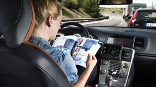 Un estudio revela que las nuevas tecnologías terminan abrumando a los automovilistas