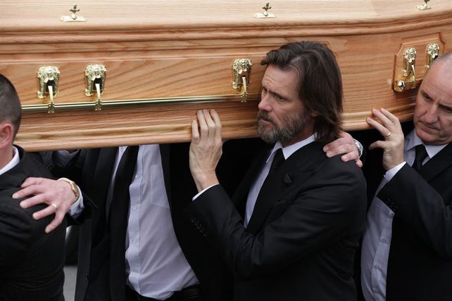 JIM CARREY EN EL FUNERAL DE CATHRIONA WHITE/ GETTY
