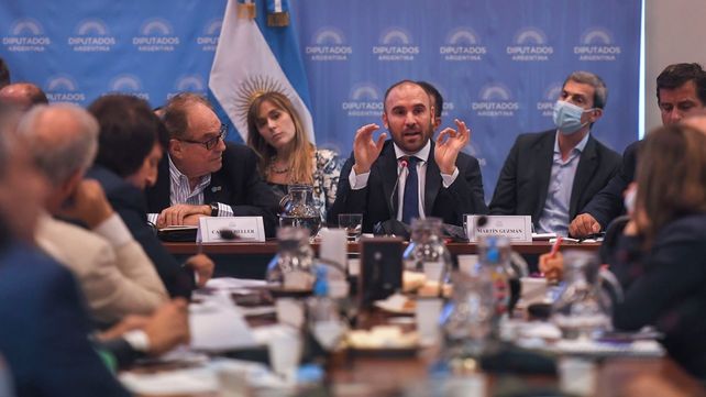 Presupuesto 2022: Guzmán dijo que el objetivo central es atacar la inflación
