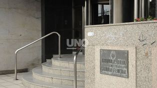 El aberrante abuso sexual de una madre a su hija en Pilar que comenzó a ser juzgado