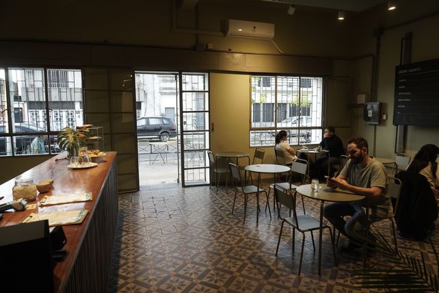Nació a partir de un trabajo en conjunto de tres cooperativas y con la premisa de revitalizar la propuesta cultural de la ciudad y descentralizarla.