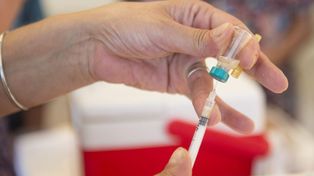 Cronograma de la vacunación antigripal de Pami en farmacias