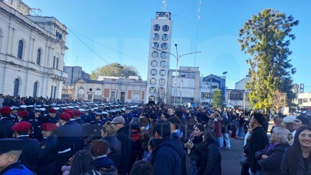 El acto de homenaje a Manuel Belgrano creador de la bandera