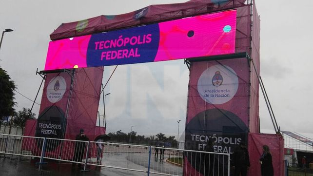 La lluvia no frena Tecnópolis Federal