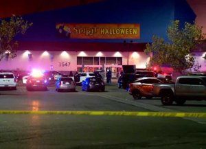 Dispararon en tiendas de Halloween de Estados Unidos y mataron a dos personas