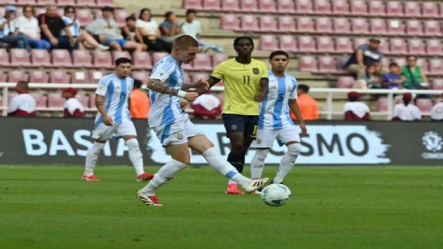 Argentina igualó sin goles ante Ecuador.