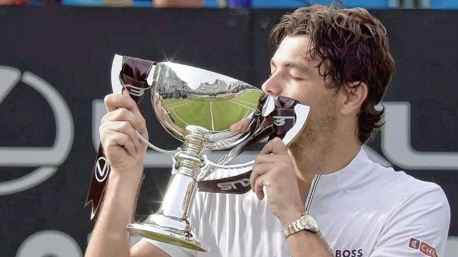 Taylor Fritz ratificó su gran presente y se quedó con el título en Eastbourne Taylor Fritz ratificó su gran presente y se quedó con el título en Eastbourne