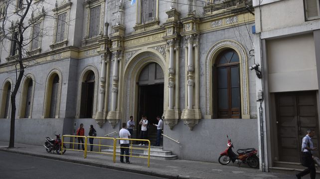 Bajo la lupa. El colegio de Mendoza y Alem ya dio parte del hecho al Ministerio de Educación provincial