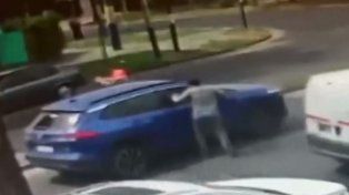 Persiguieron y emboscaron a una mujer para robarle una mochila con dinero
