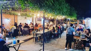 La pareja escrachada por no pagar en una parrilla volvió, saldó la cuenta y dejó propina