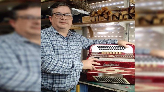 Es entrerriano uno de los más reconocidos luthiers de acordeones de la Argentina