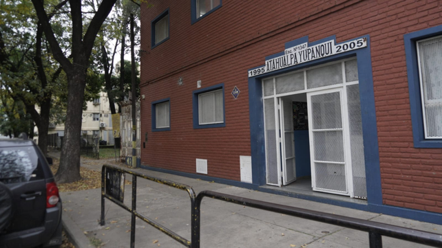 La Escuela 