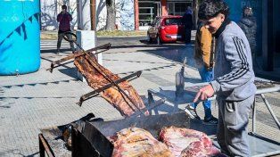 La nueva edición de Sabores de las Ferias del 9 de Julio tuvo comidas tradicionales y espectáculos en las ferias de Salta y Nogoyá y el Mercado Sud.