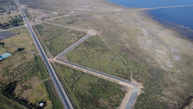 Defensa hídrica de Melincué: está en su etapa final una obra clave para el sur provincial