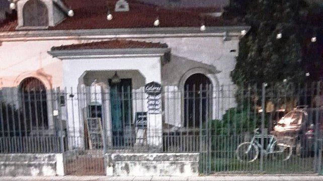 Casa de barrio Mayoraz en donde una jubilada se encontró con un ladrón en su casa. Casa de barrio Mayoraz en donde una jubilada se encontró con un ladrón en su casa.