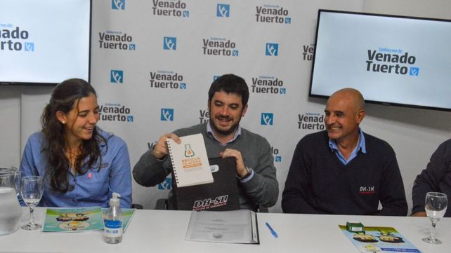 Venado Tuerto avanza en la recolección y reciclado de aceite usado domiciliario