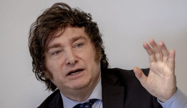 El presidente Javier Milei brindó una entrevista y volvió a hablar de las sociedades anónimas en los clubes.