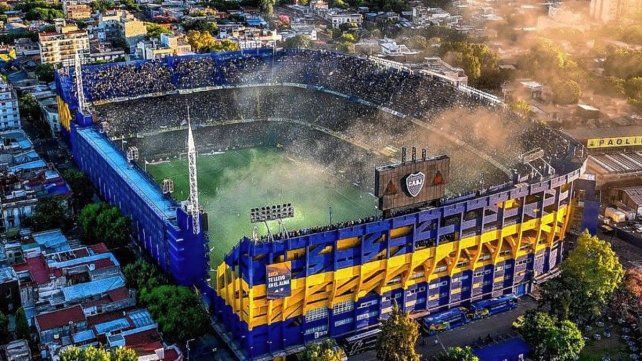 Boca y River juegan con una Bombonera colmada.