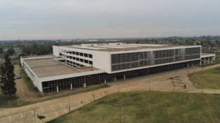 La construcción. El plazo de ejecución de cloacas es de 240 días.