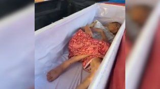Tailandia: iban a cremarla pero descubrieron que estaba viva dentro del ataúd