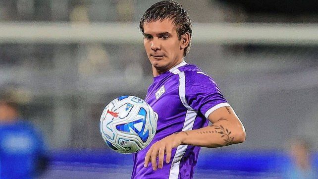 Franco Mastantuono debutó con la camiseta de Fiorentina.