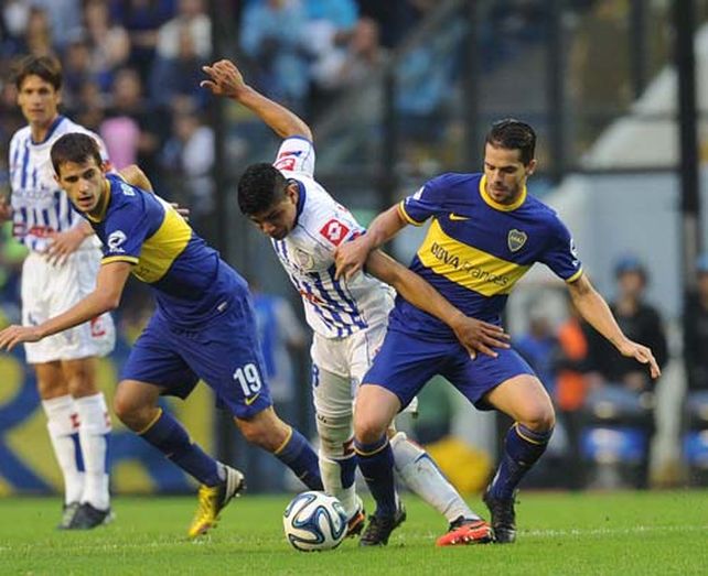 Boca jugó mejor y volvió a la victoria ante Godoy Cruz