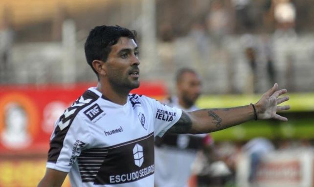 Braian Lluy, quien pasó por Platense y Racing, entre otros, es uno de los refuerzos destacados de Douglas Haig.