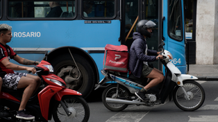 Más repartidores y menos pedidos en Rosario: estiman unos 9 mil trabajadores en apps de delivery