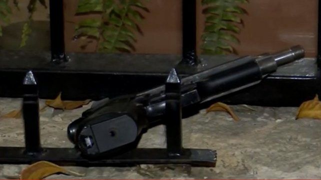 Una mujer fue golpeada por un ladrón que intentó robarle el auto en zona sur