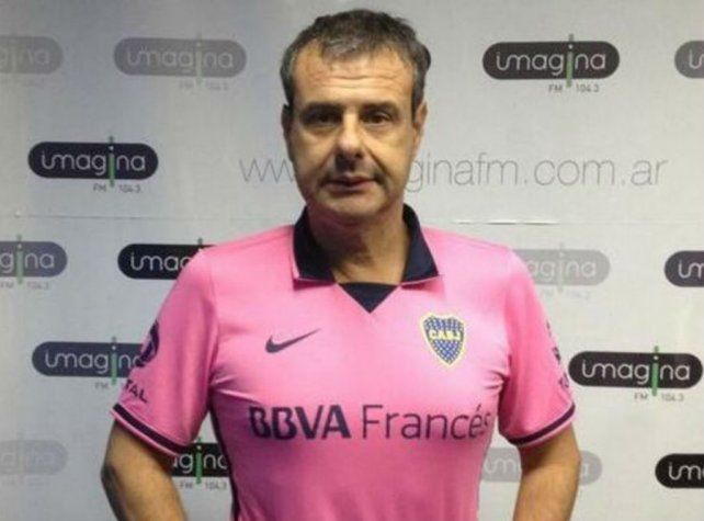 ¡El que no salta, se falopeó!, la desafortunada arenga de Ari Paluch en la Bombonera