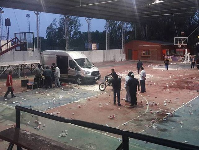 Así quedó el club jujeño luego de la granada de gas lacrimógeno.&nbsp;