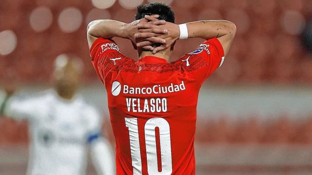 Independiente recibió una oferta por Alan Velasco de Dallas