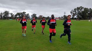 Unión trabaja con perfil bajo a la espera de refuerzos