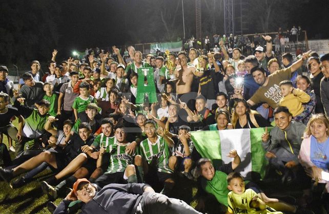 San Cristóbal lo dio vuelta y ascendió a Primera División