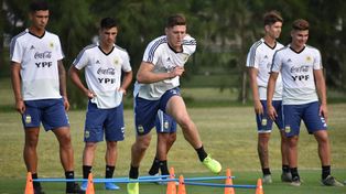Batista perfila el equipo para el debut en el Preolímpico Sub 23