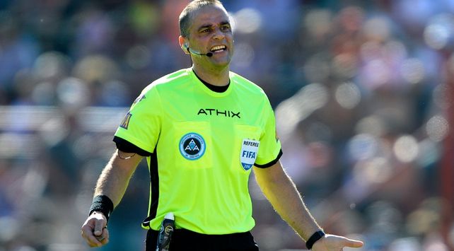 Diego Abal, un árbitro que le trae buenos y malos recuerdos a Colón