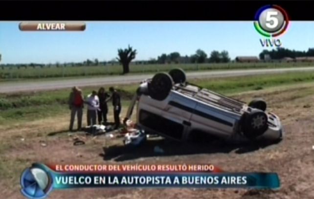 Vuelco en la autopista Rosario-Buenos Aires