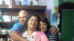 El reencuentro de 5 hermanos, luego de 40 años de búsqueda