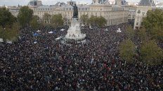 francia copo las calles para homenajear al profesor decapitado por un terrorista islamico francia copo las calles para homenajear al profesor decapitado por un terrorista islamico