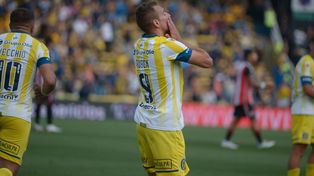 Ruben, el máximo goleador canalla en el profesionalismo con 99 tantos.